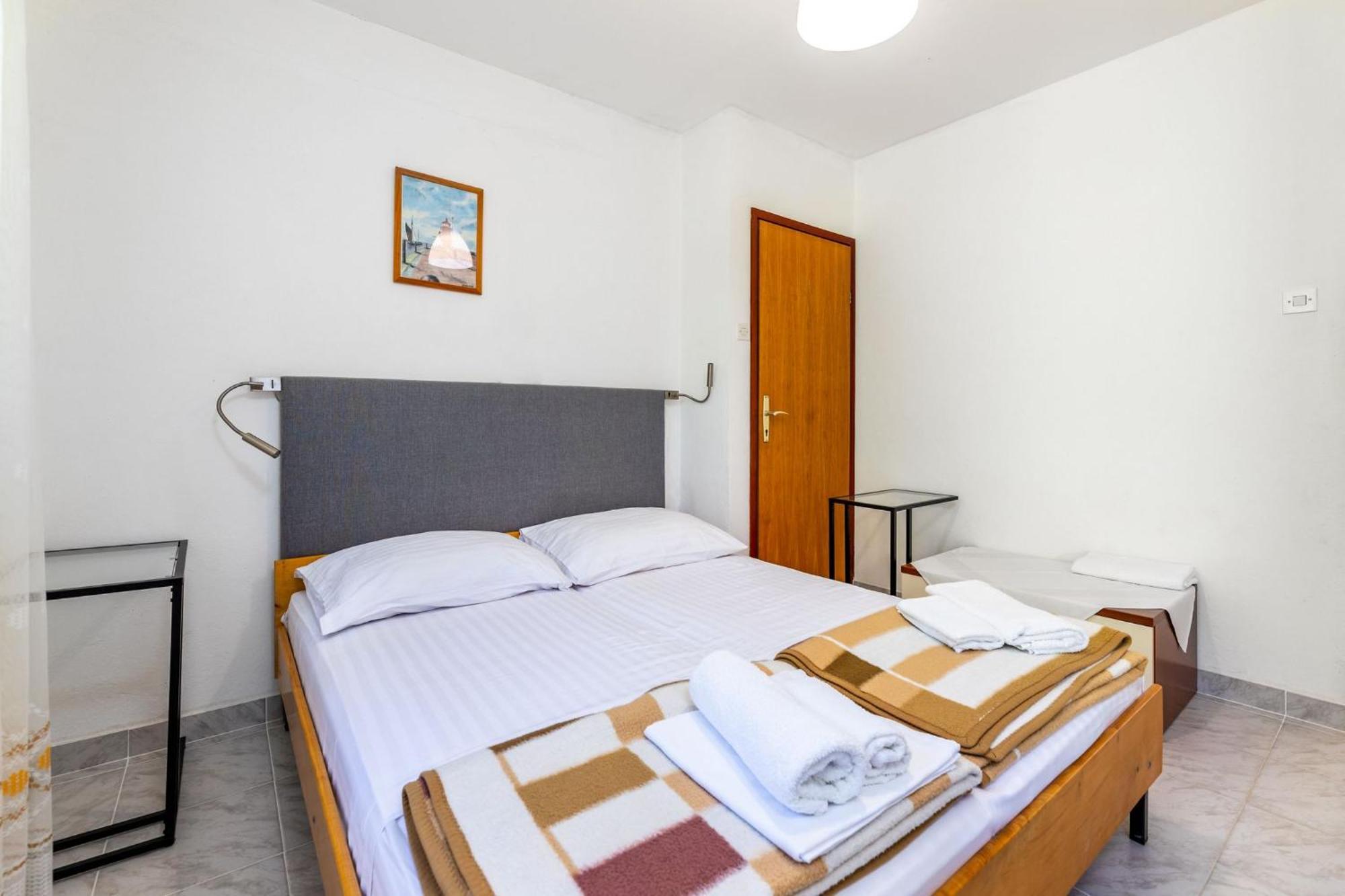 Apartments Janko Zarok Baška Esterno foto
