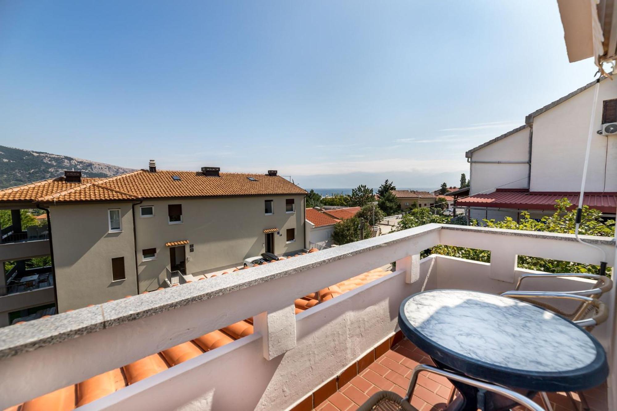 Apartments Janko Zarok Baška Esterno foto